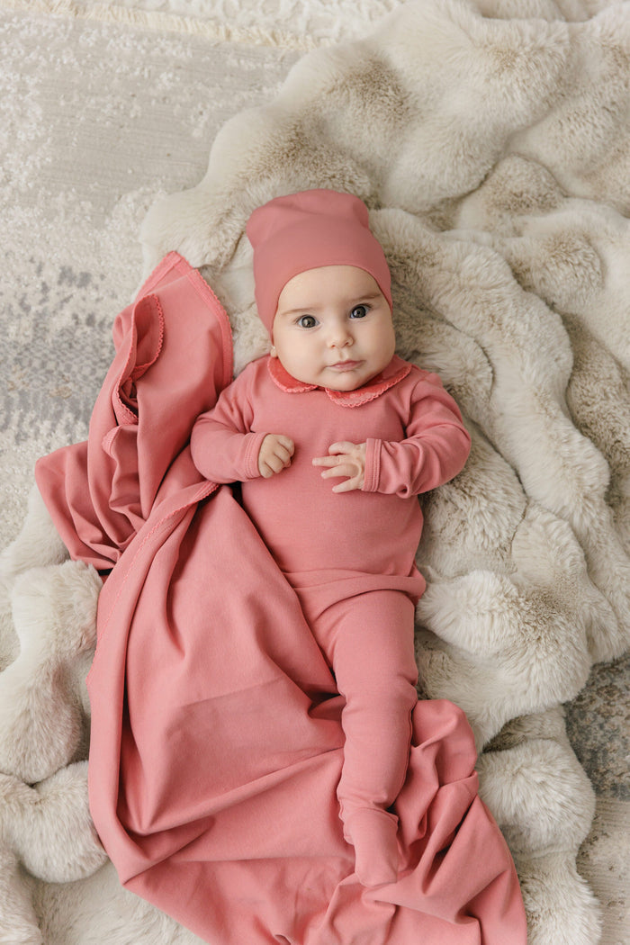 Collar Layette Set