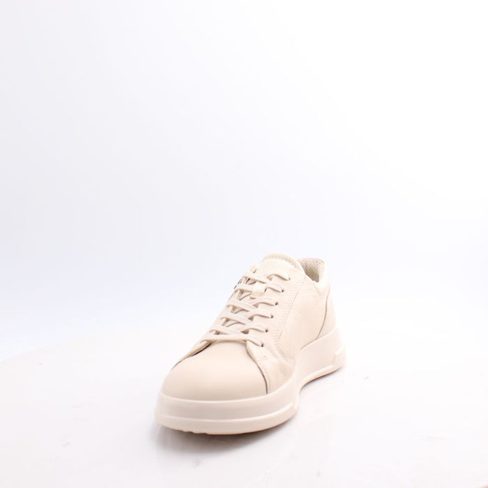 223813 MOVE W ECCO SHOES