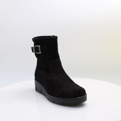8005.02 GABOR BOOTS 26