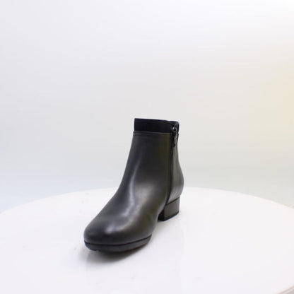 8031.02 GABOR BOOTS 26
