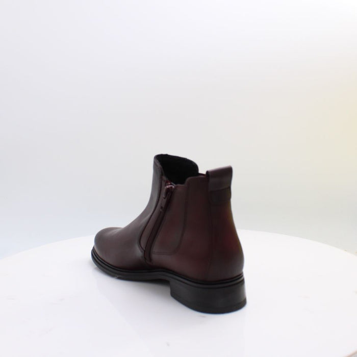 8040.03 GABOR BOOTS 26