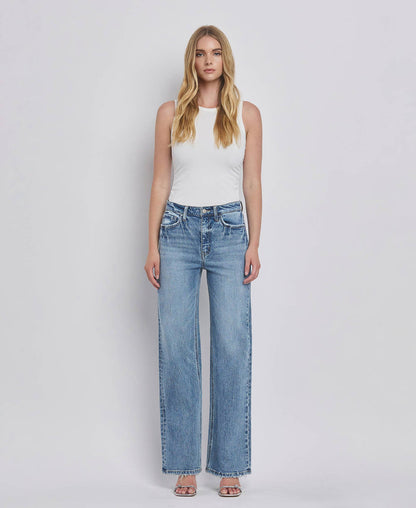 90'S SUPER HIGH RISE MEDIUM WASH WIDE JEANS T6242: LEAPING WATER / 24