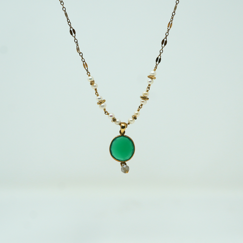 Green Onyx and Pearl Mix Necklace