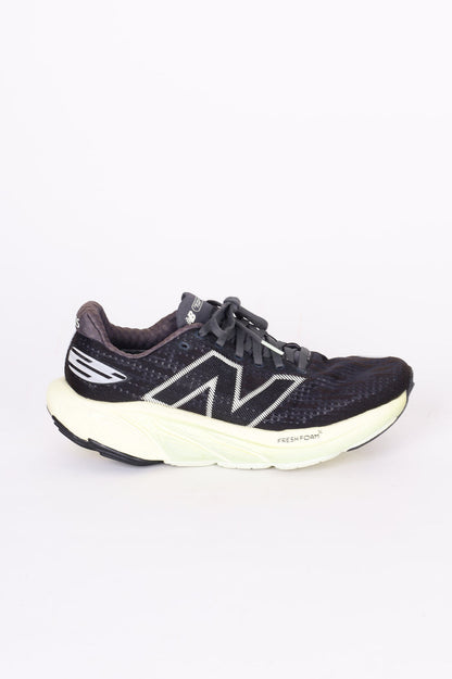 New Balance Mens Grey Sneakers Size EU 42.5