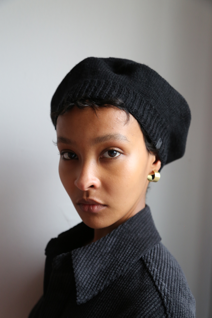 Merino Beret, Black