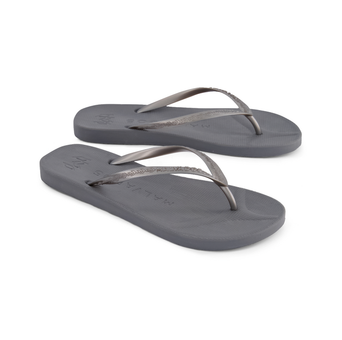 Playa Haven't the Foggiest beach flip flop waterproof sandal with toe pillow, arch support and toe post anchor in silver grey