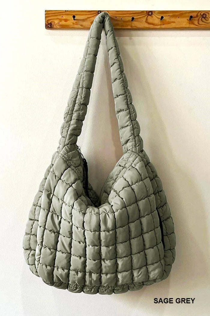Premium Oversized Quilted Carryall Crossbody Bag: BLACK / 1 (ONE SIZE)
