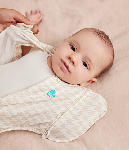 Swaddle Up™ 2-in-1 Transition Bag 1.0 TOG Cotton Tan Houndstooth